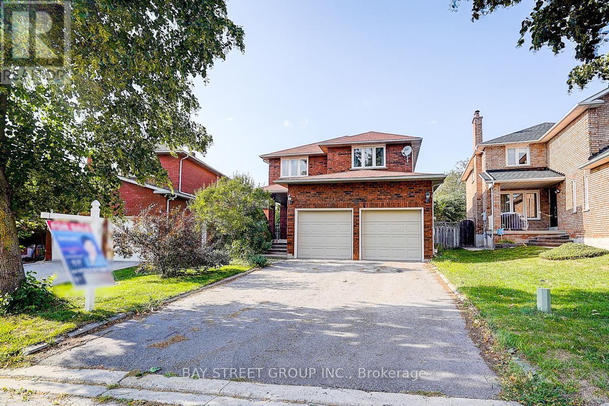 8 Muster Court, Markham, ON - Outdoor With Facade