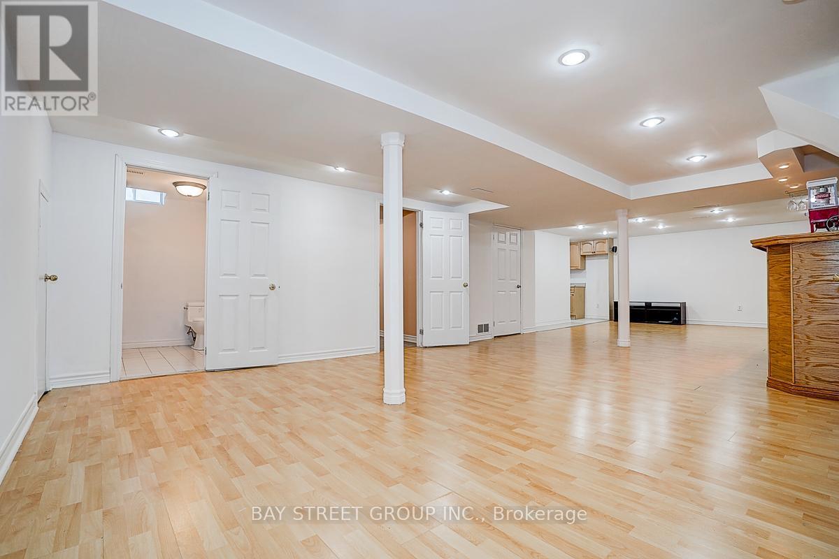 8 Muster Court, Markham, ON - Indoor Photo Showing Other Room