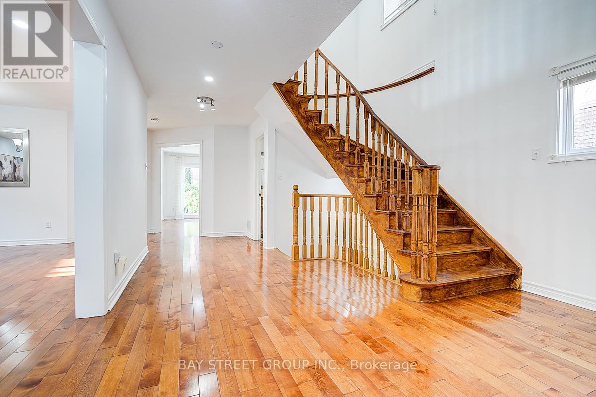 8 Muster Court, Markham, ON - Indoor Photo Showing Other Room