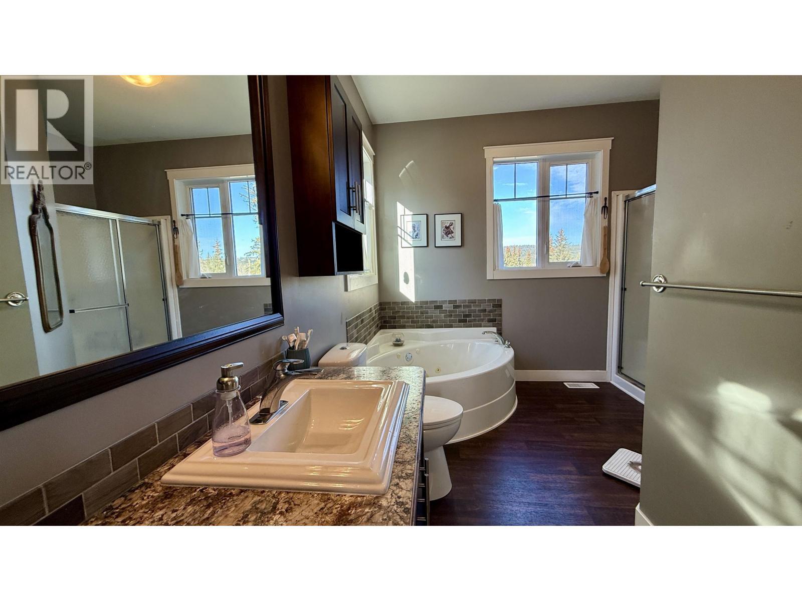 6482 Watson Road, Horse Lake, BC - Indoor Photo Showing Bathroom