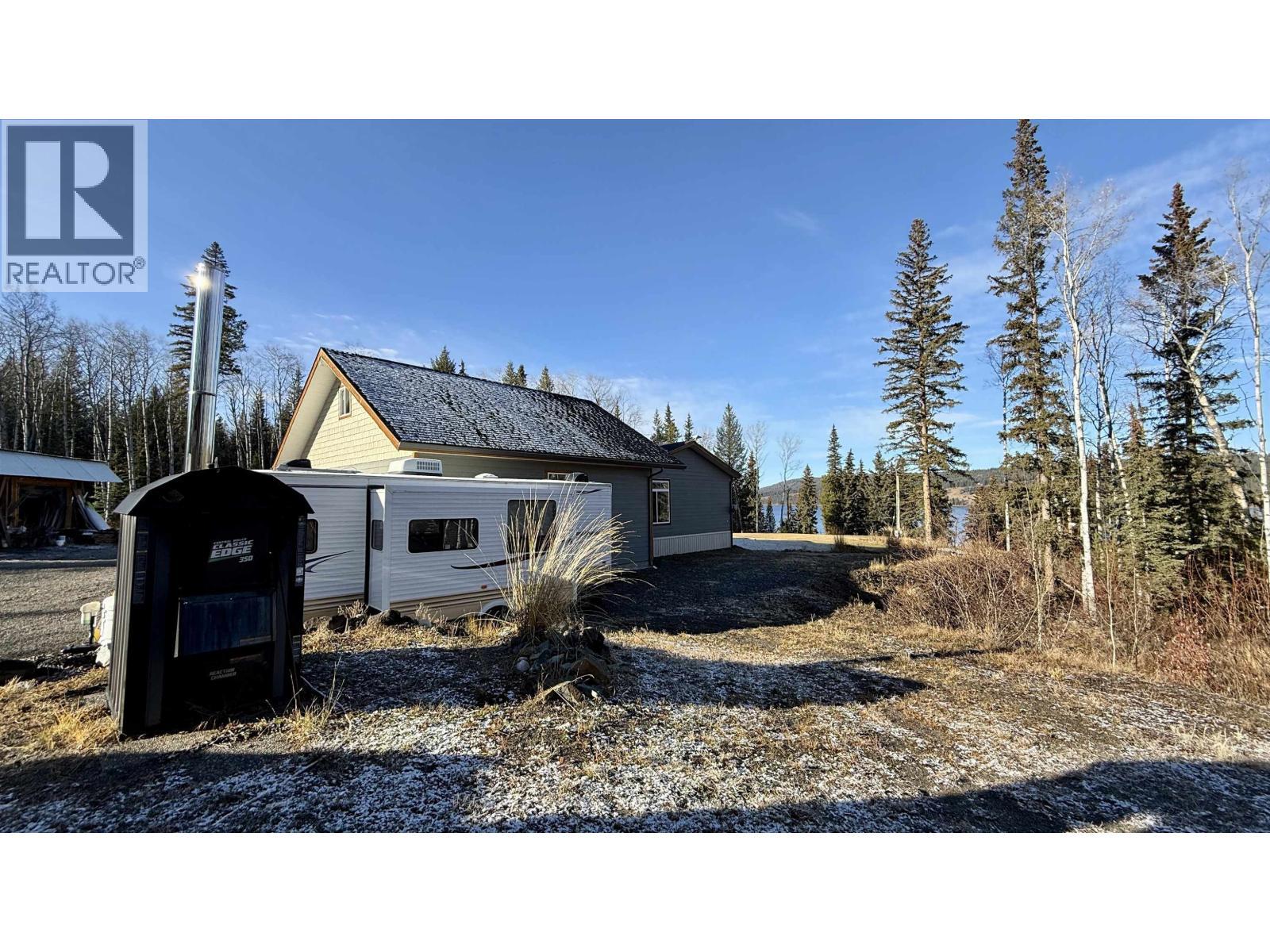 6482 Watson Road, Horse Lake, BC - Outdoor