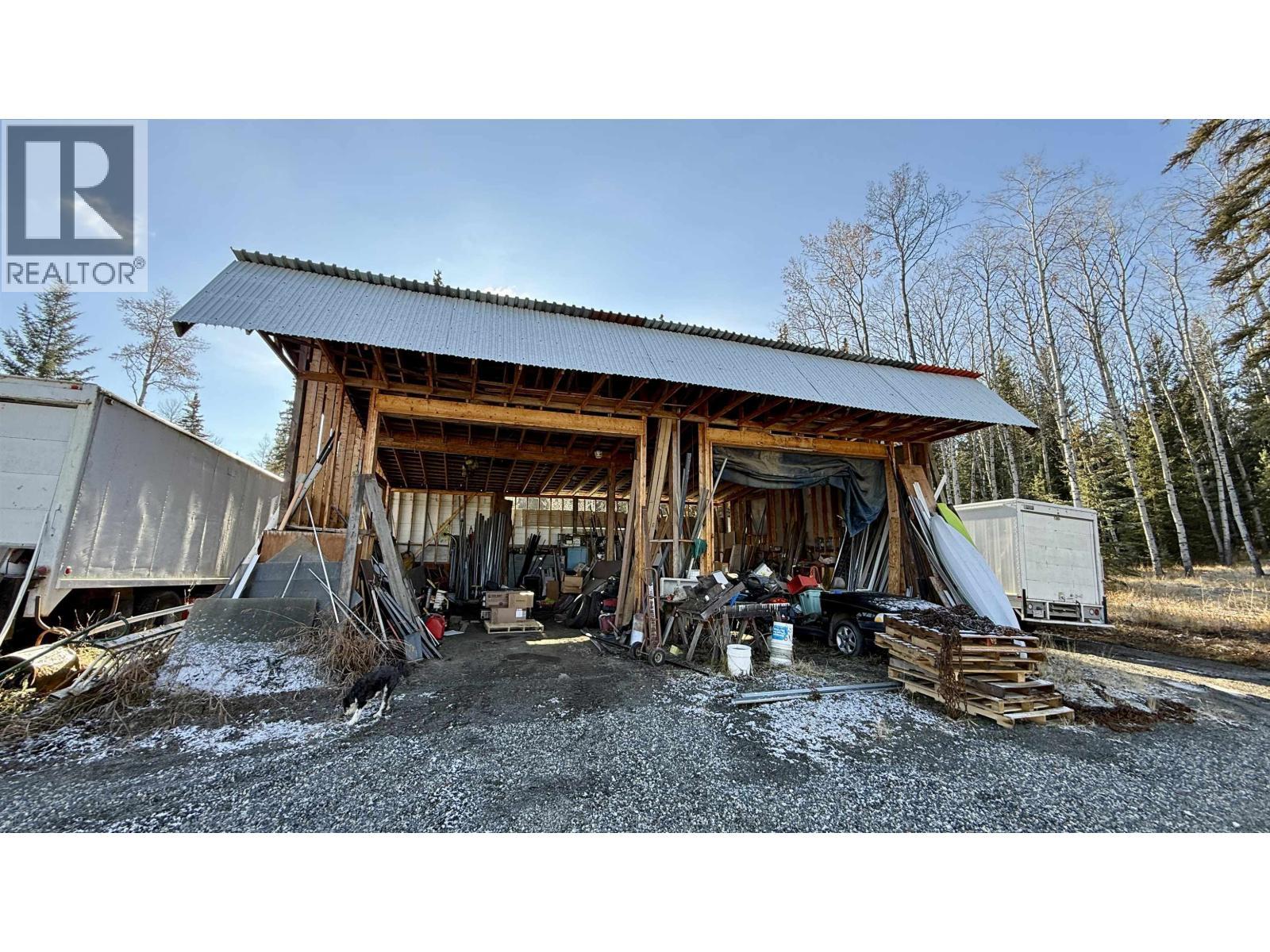 6482 Watson Road, Horse Lake, BC - Outdoor