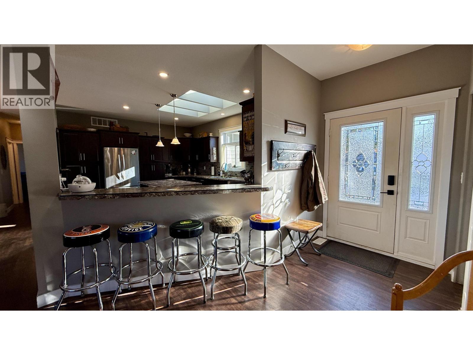 6482 Watson Road, Horse Lake, BC - Indoor Photo Showing Other Room