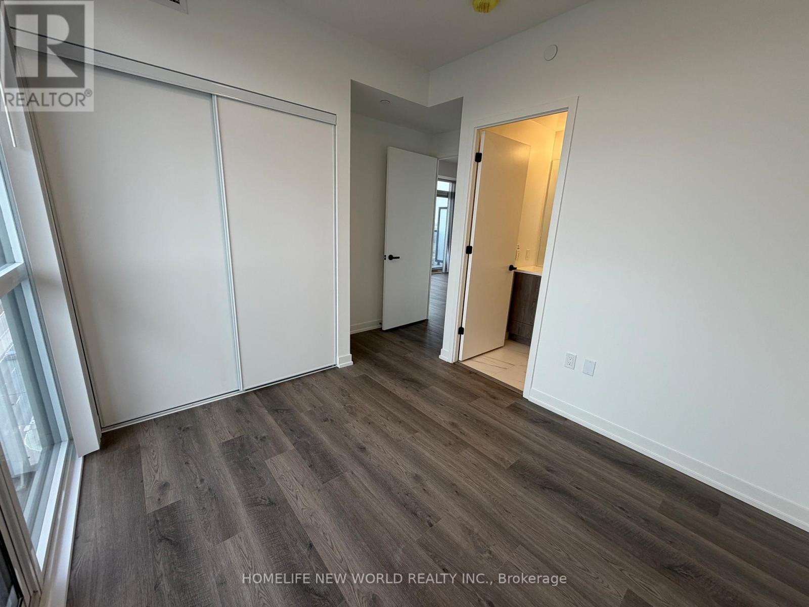 1506 - 8 Interchange Way, Vaughan, ON - Indoor Photo Showing Other Room