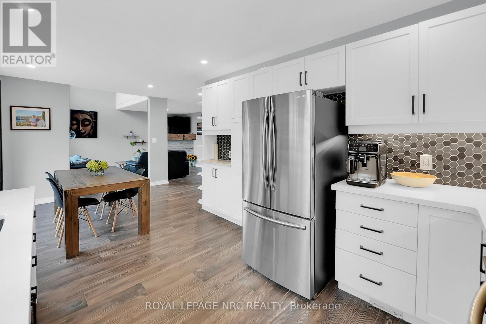 80 Mcbride Drive, St. Catharines (Rykert/Vansickle), ON - Indoor Photo Showing Kitchen