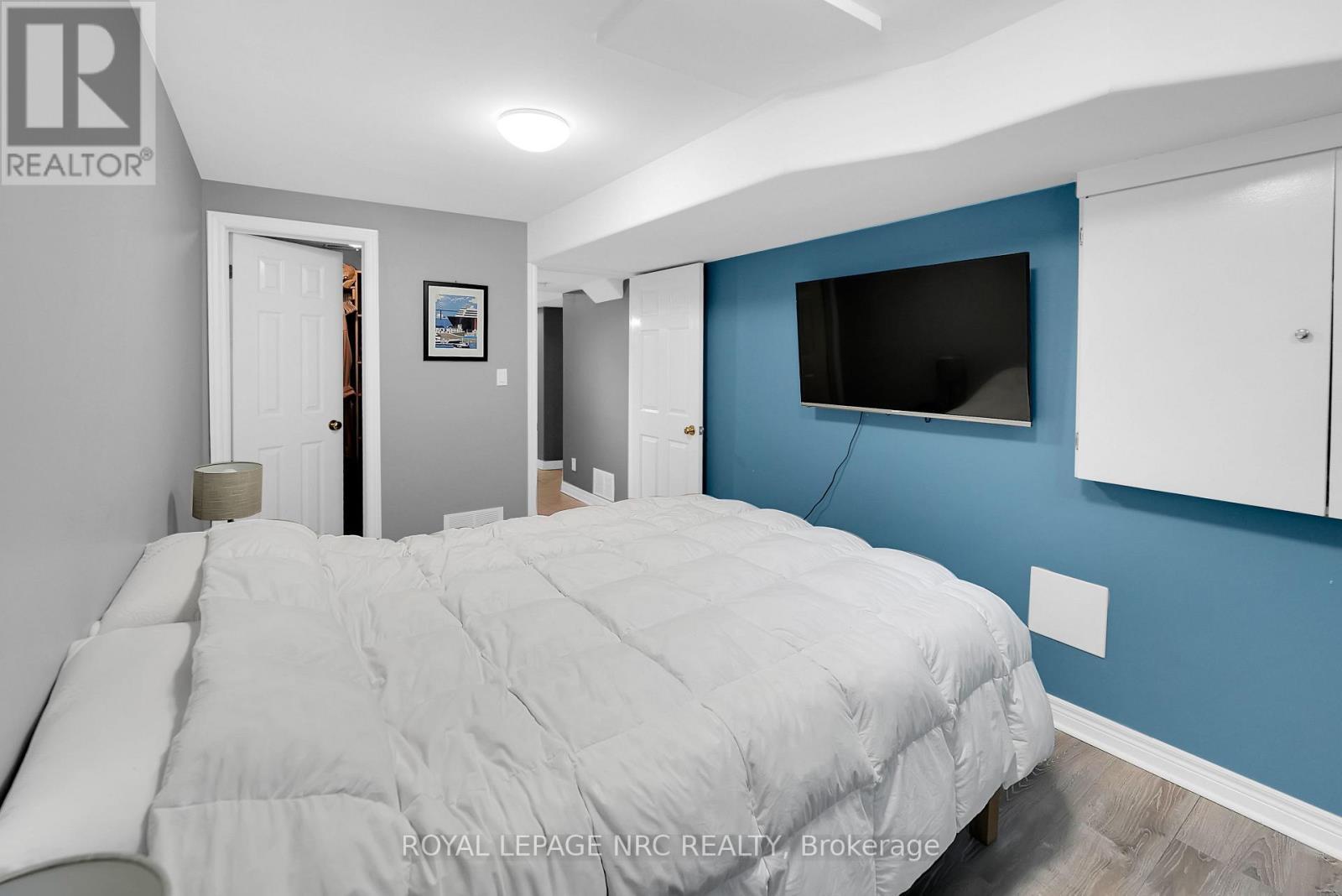 80 Mcbride Drive, St. Catharines (Rykert/Vansickle), ON - Indoor Photo Showing Bedroom