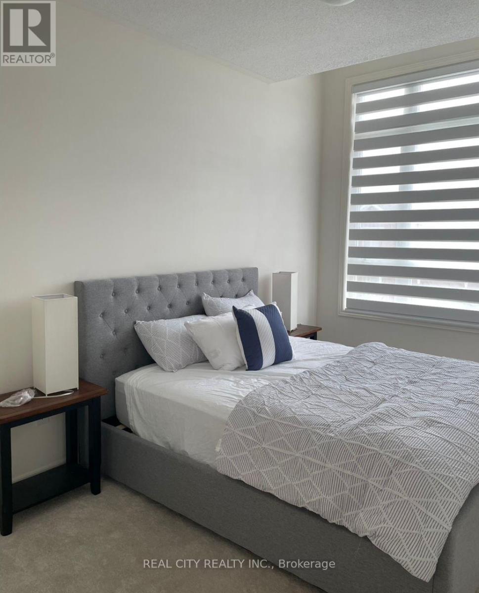 11 Hager Creek Terrace, Hamilton, ON - Indoor Photo Showing Bedroom