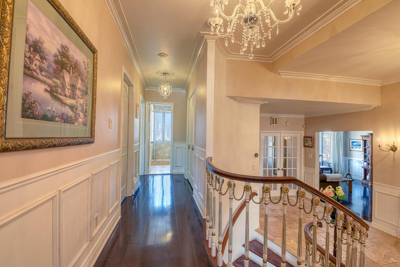 Hall - 12 Rue Holly, Hampstead, QC - Indoor Photo Showing Other Room