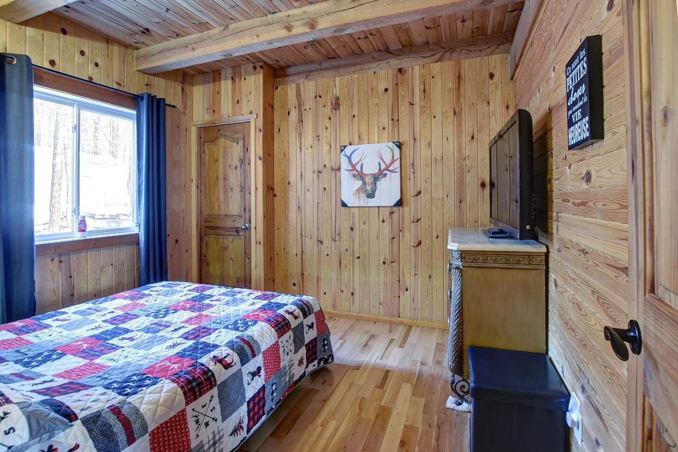 Bedroom - 142 Ch. Du Lac-Creux, Mandeville, QC - Indoor Photo Showing Bedroom