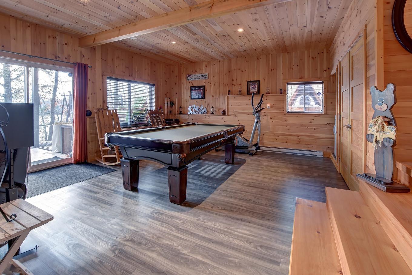 Family room - 142 Ch. Du Lac-Creux, Mandeville, QC - Indoor Photo Showing Other Room