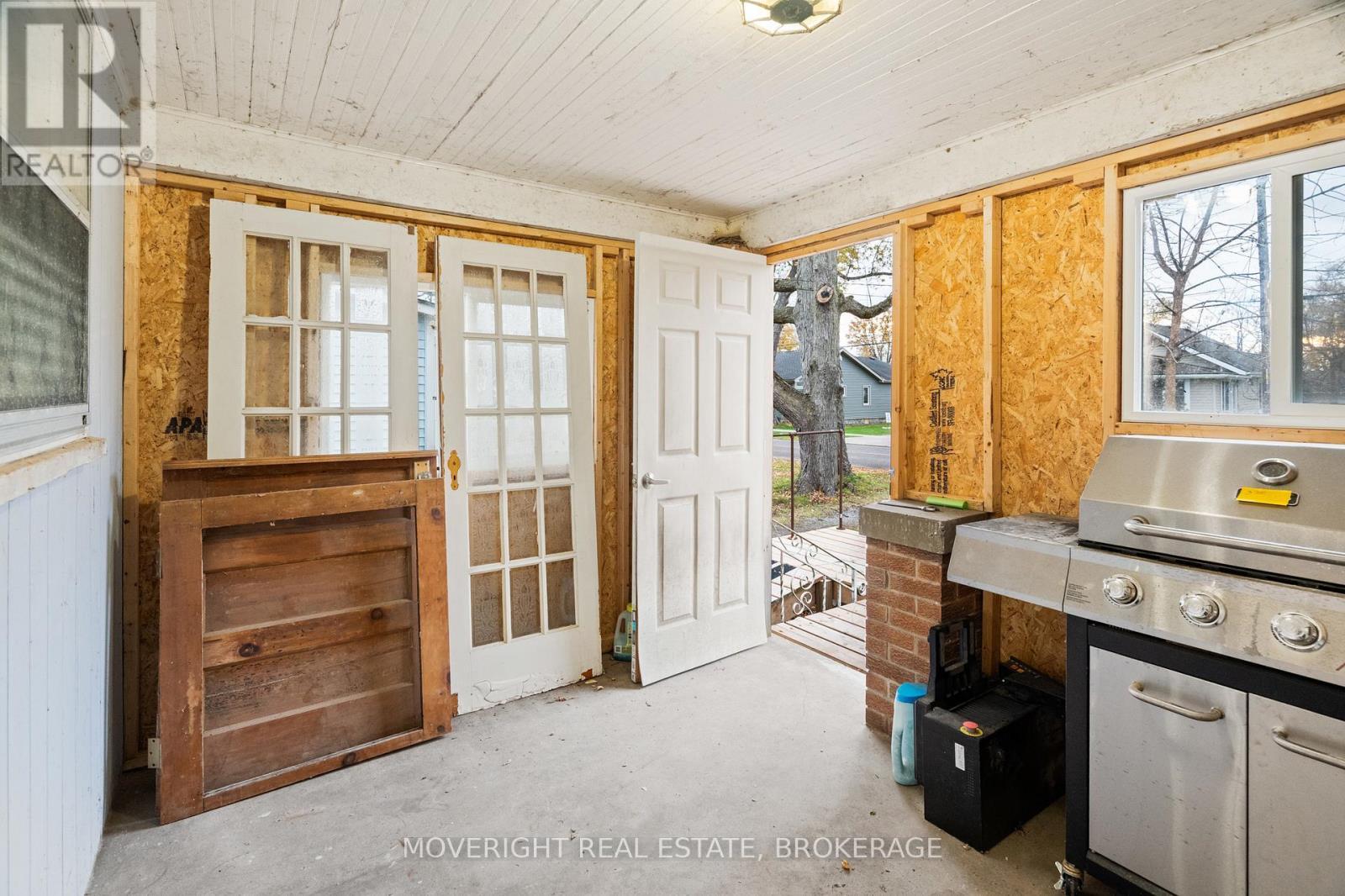 278 Ridge Road S, Fort Erie (Ridgeway), ON - Indoor Photo Showing Other Room