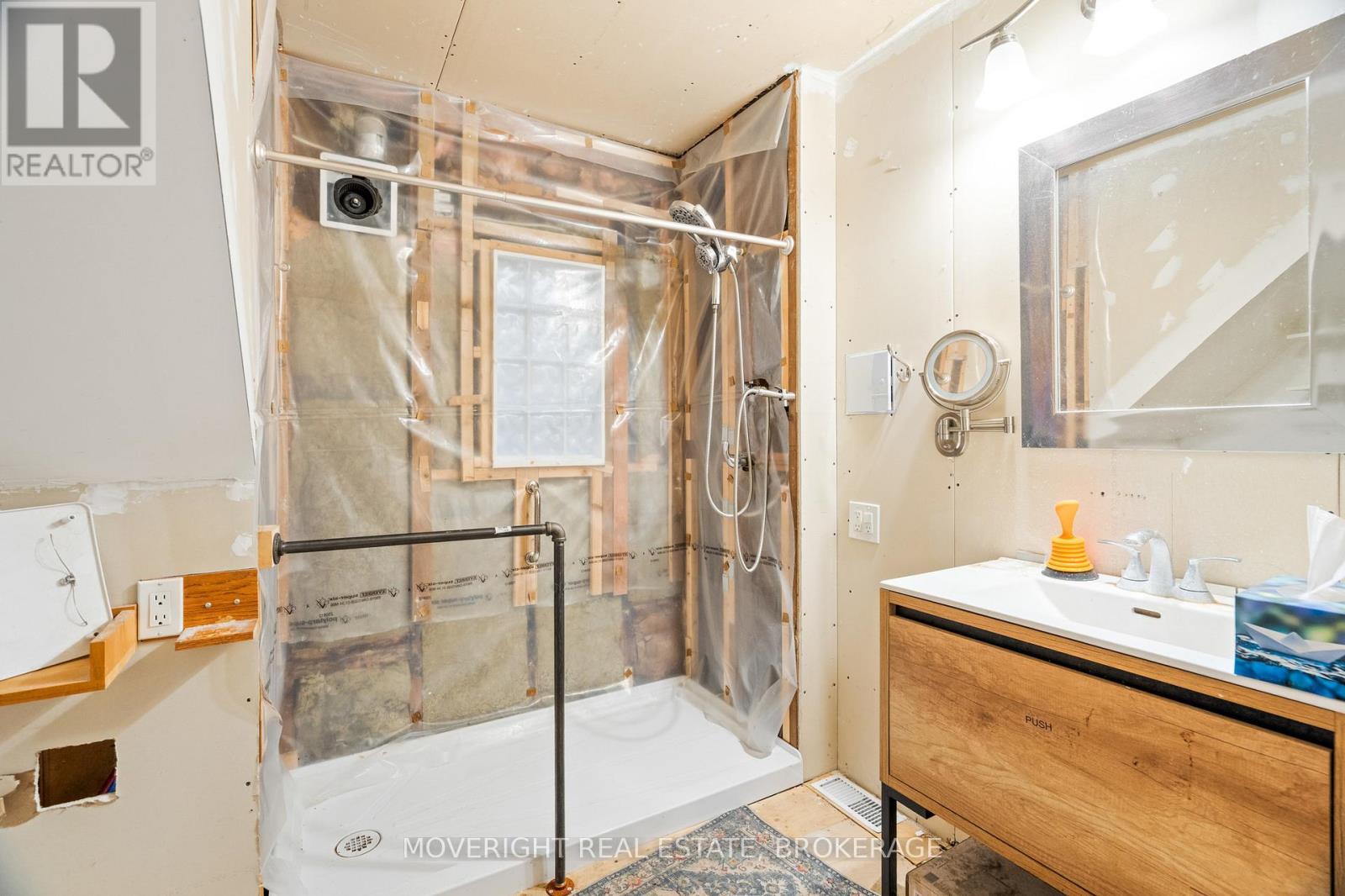 278 Ridge Road S, Fort Erie (Ridgeway), ON - Indoor Photo Showing Bathroom