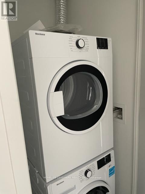 1812 - 7890 Jane Street, Vaughan, ON - Indoor Photo Showing Laundry Room