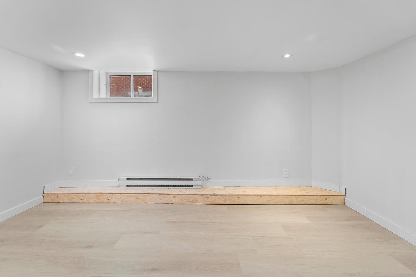 Bedroom - 114 Rue Des Pins, Saint-Jérôme, QC - Indoor Photo Showing Other Room