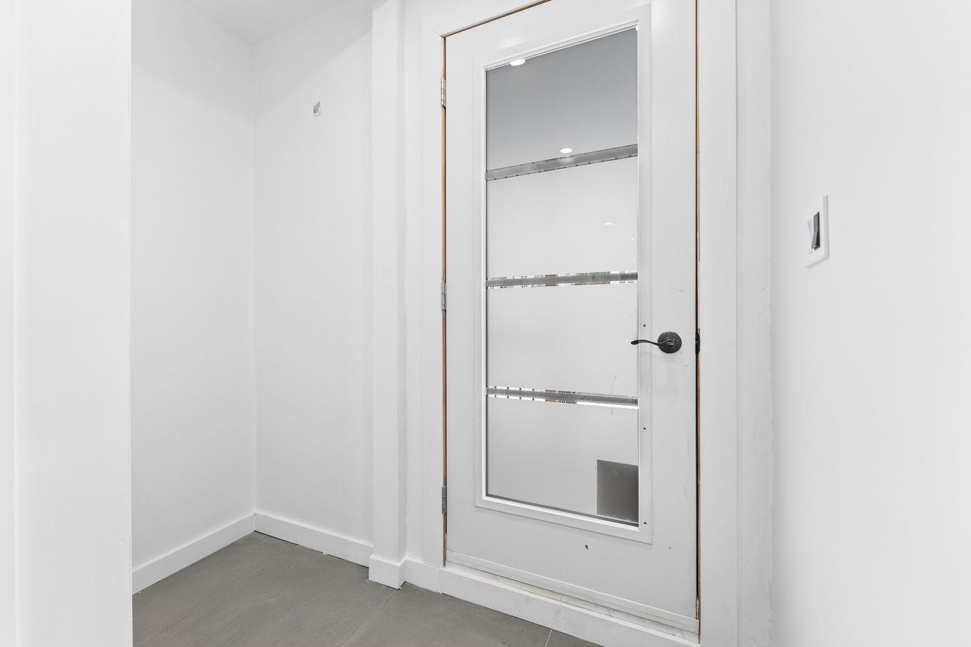 Hall - 114 Rue Des Pins, Saint-Jérôme, QC - Indoor Photo Showing Other Room