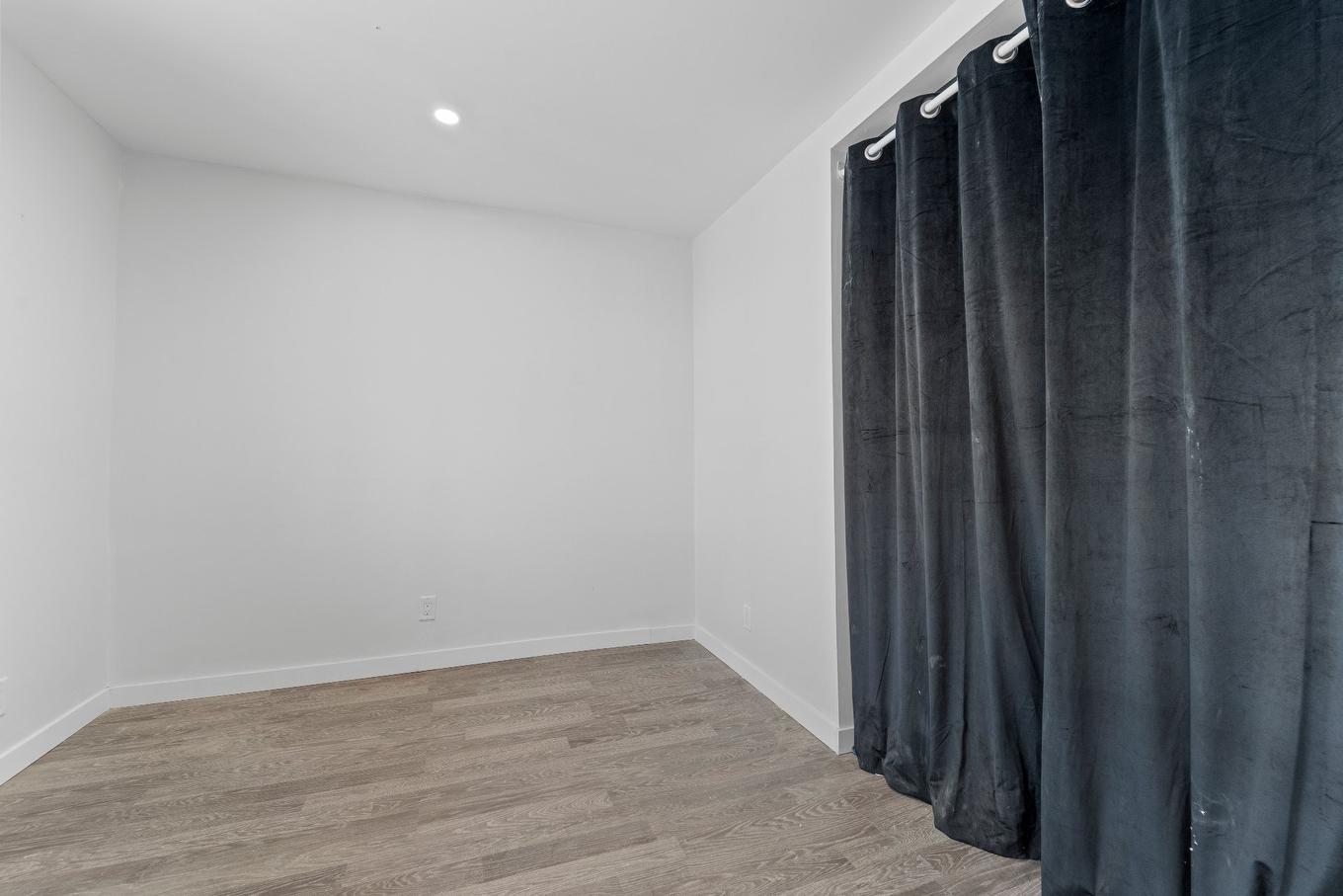 Bedroom - 114 Rue Des Pins, Saint-Jérôme, QC - Indoor Photo Showing Other Room