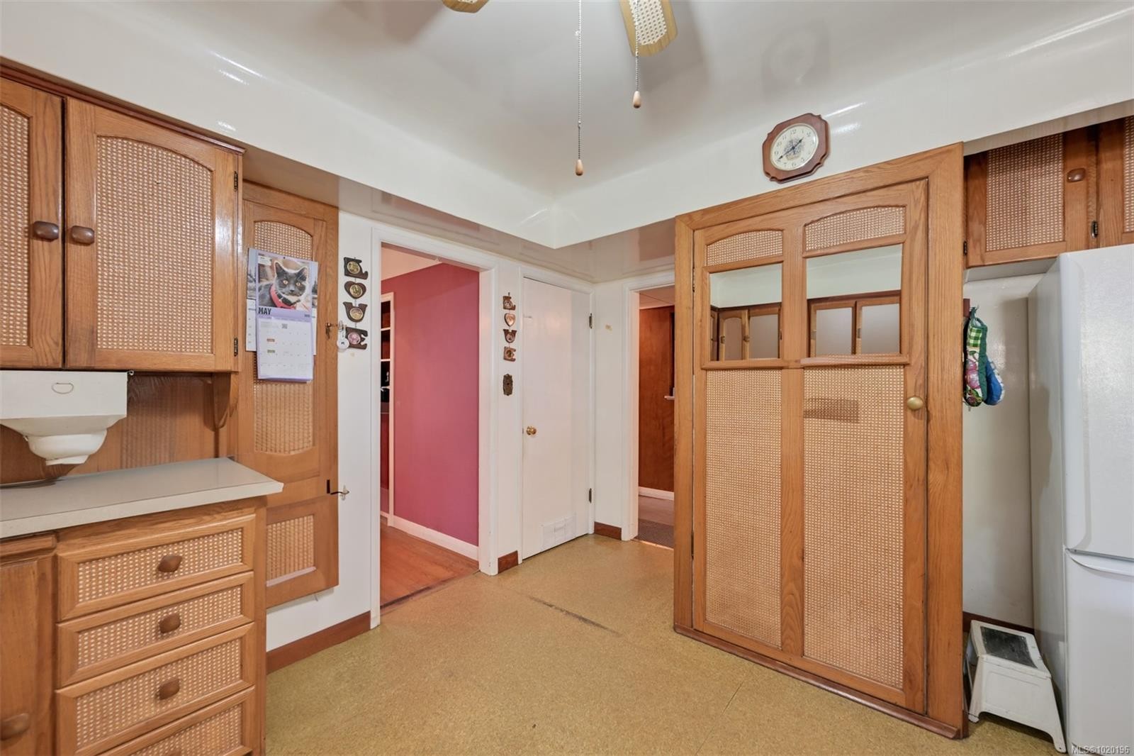 1233 Tattersall Dr, Saanich, BC