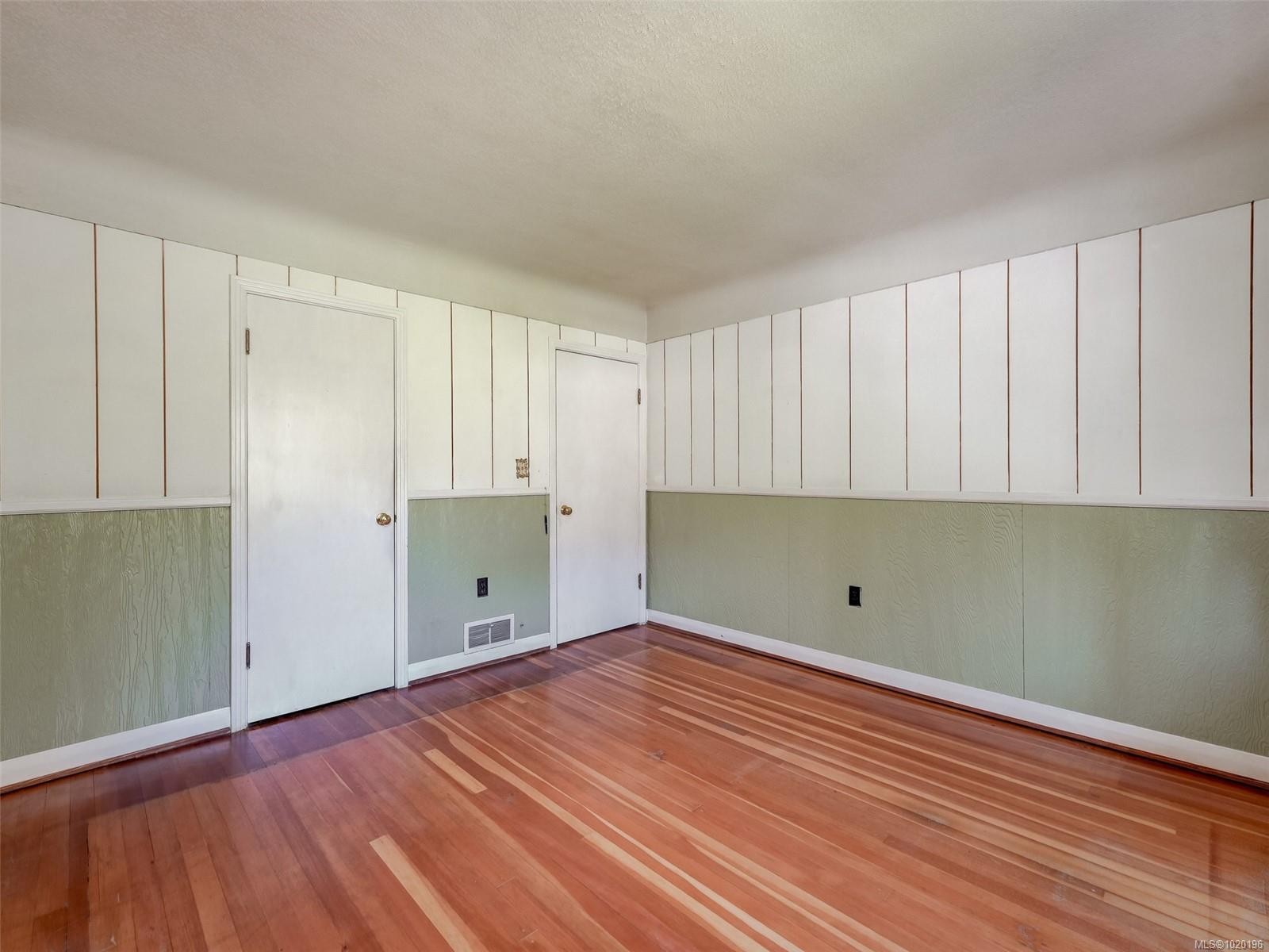 1233 Tattersall Dr, Saanich, BC