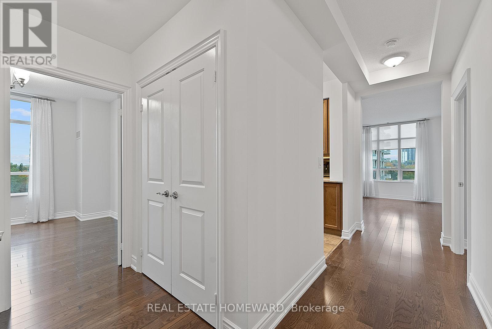 714 - 10 Bloorview Place, Toronto, ON - Indoor Photo Showing Other Room