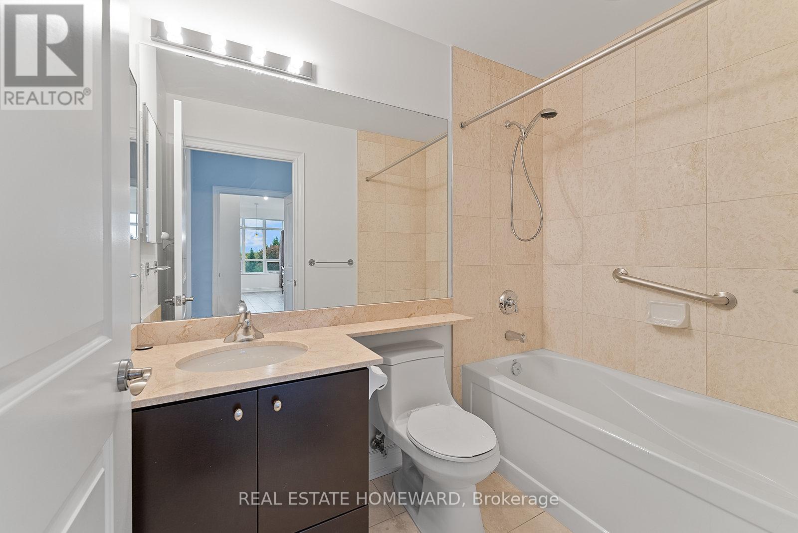 714 - 10 Bloorview Place, Toronto, ON - Indoor Photo Showing Bathroom