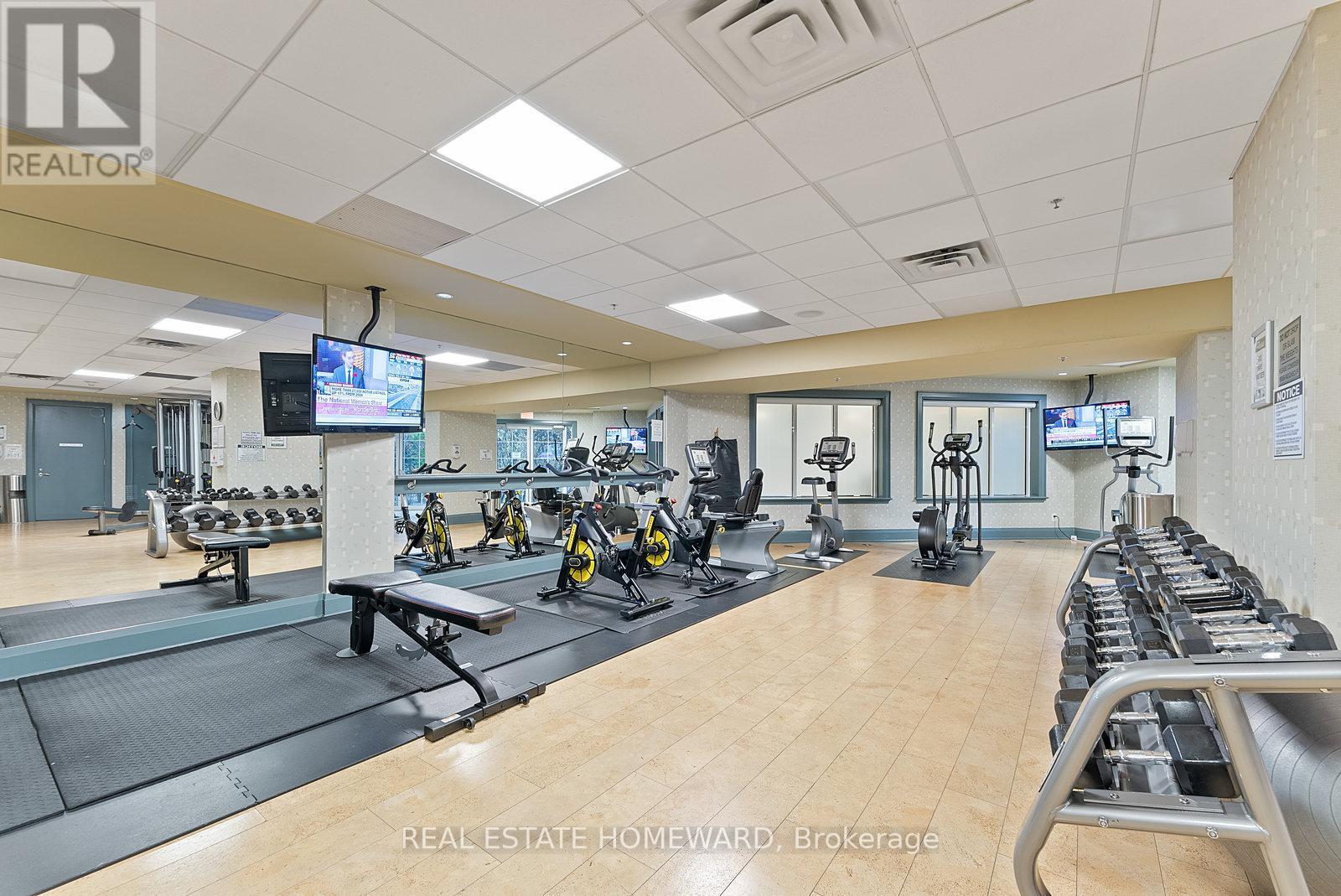 714 - 10 Bloorview Place, Toronto, ON - Indoor Photo Showing Gym Room