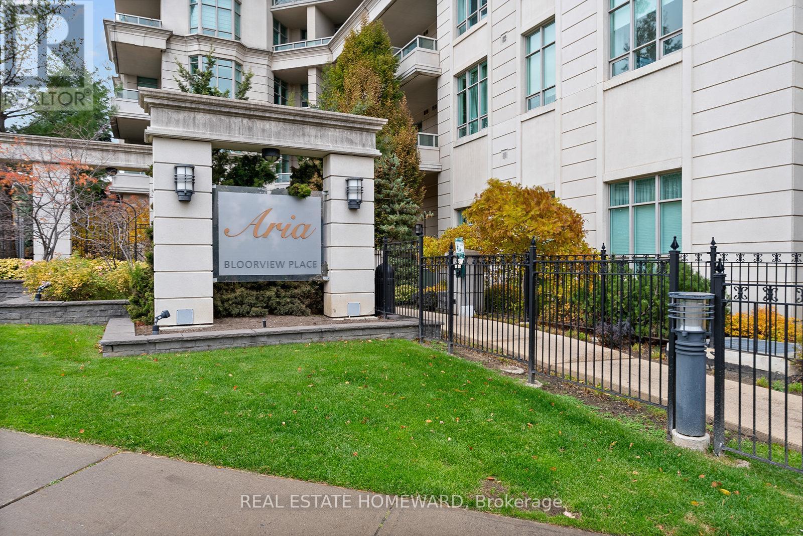 714 - 10 Bloorview Place, Toronto, ON - Outdoor With Balcony
