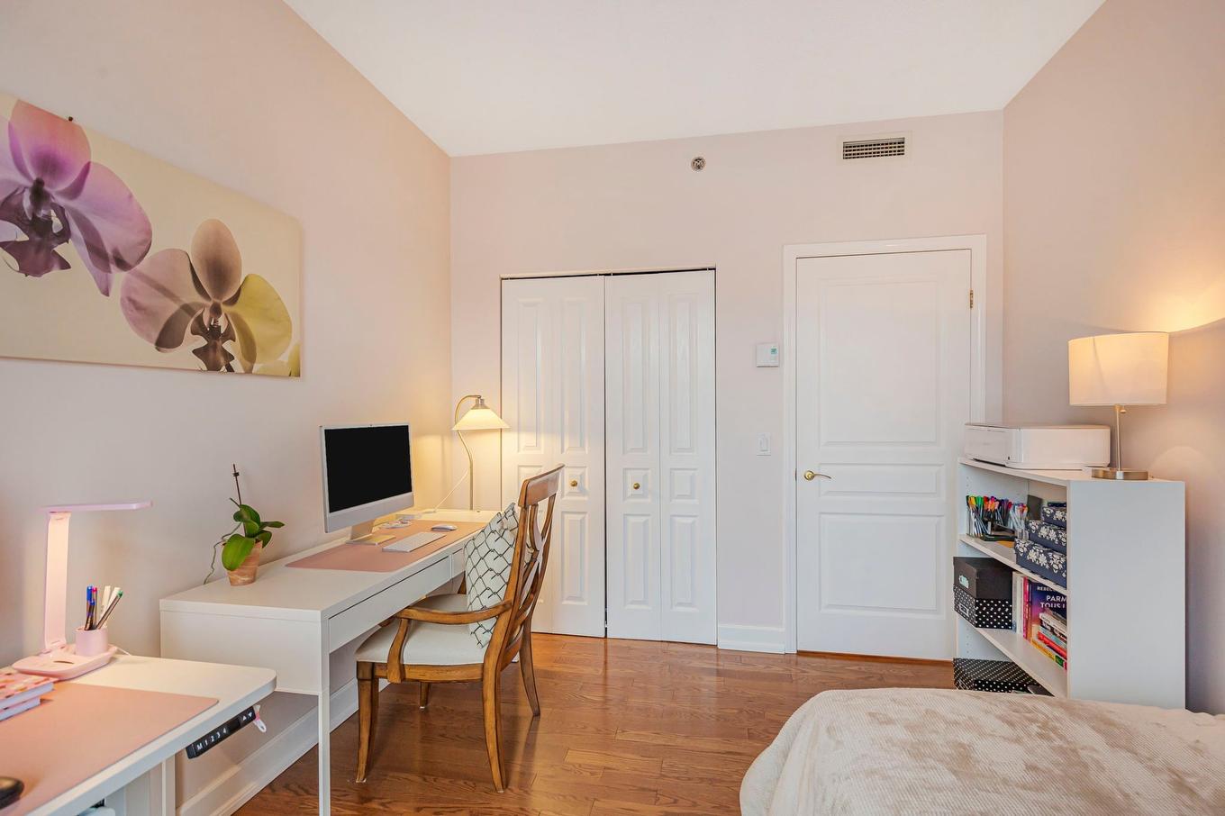 Chambre à coucher - 202-200 Av. Des Sommets, Montréal (Verdun/Île-Des-Soeurs), QC - Indoor Photo Showing Other Room