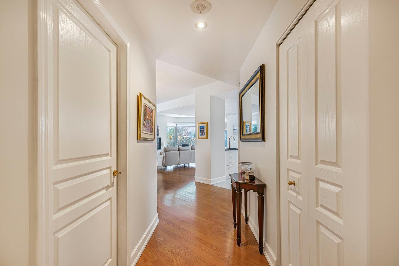 Hall d'entrée/Vestibule - 202-200 Av. Des Sommets, Montréal (Verdun/Île-Des-Soeurs), QC - Indoor Photo Showing Other Room