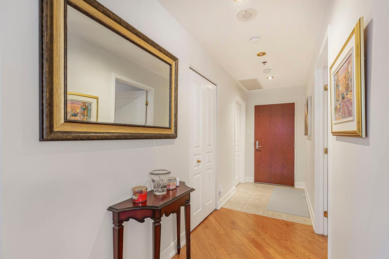 Hall d'entrée/Vestibule - 202-200 Av. Des Sommets, Montréal (Verdun/Île-Des-Soeurs), QC - Indoor Photo Showing Other Room