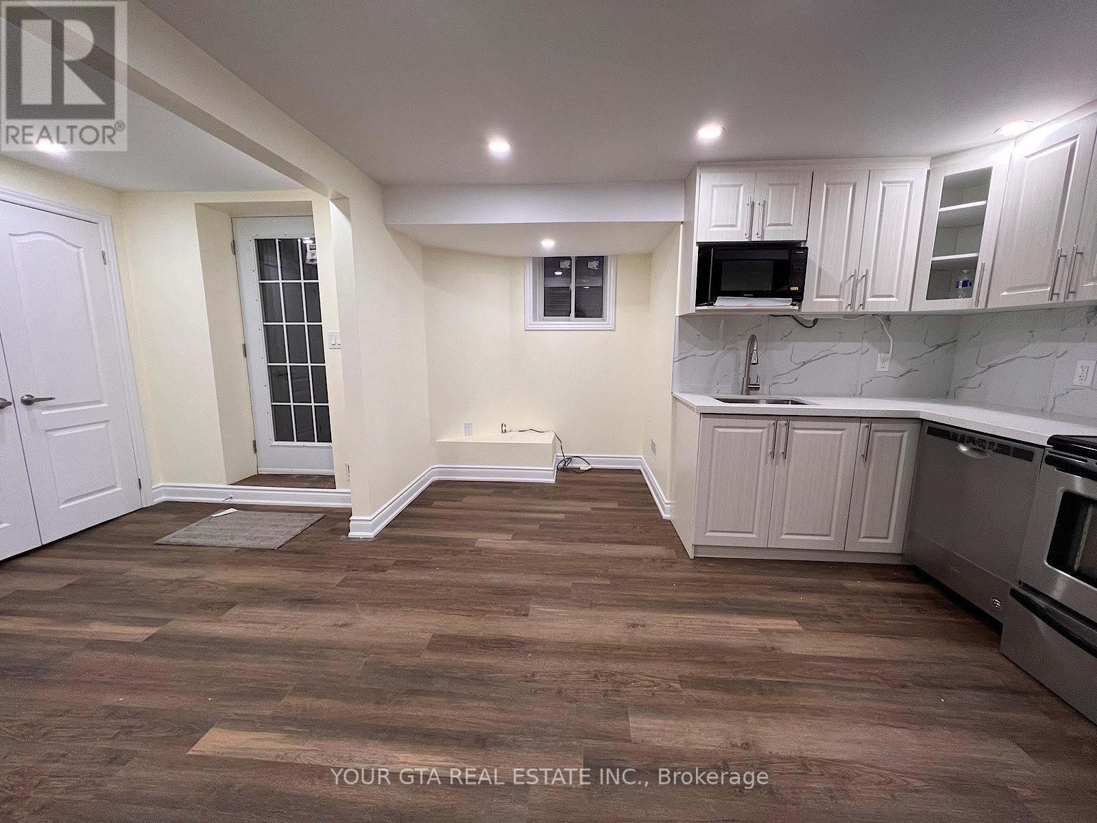 Bsmt - 2164 Eighth Line, Oakville, ON - Indoor