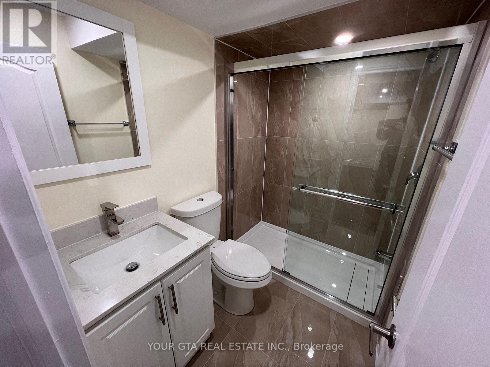 Bsmt - 2164 Eighth Line, Oakville, ON - Indoor Photo Showing Bathroom