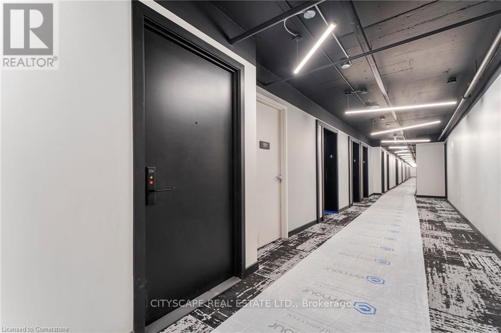 534 - 1 Jarvis Street, Hamilton, ON - Indoor Photo Showing Other Room