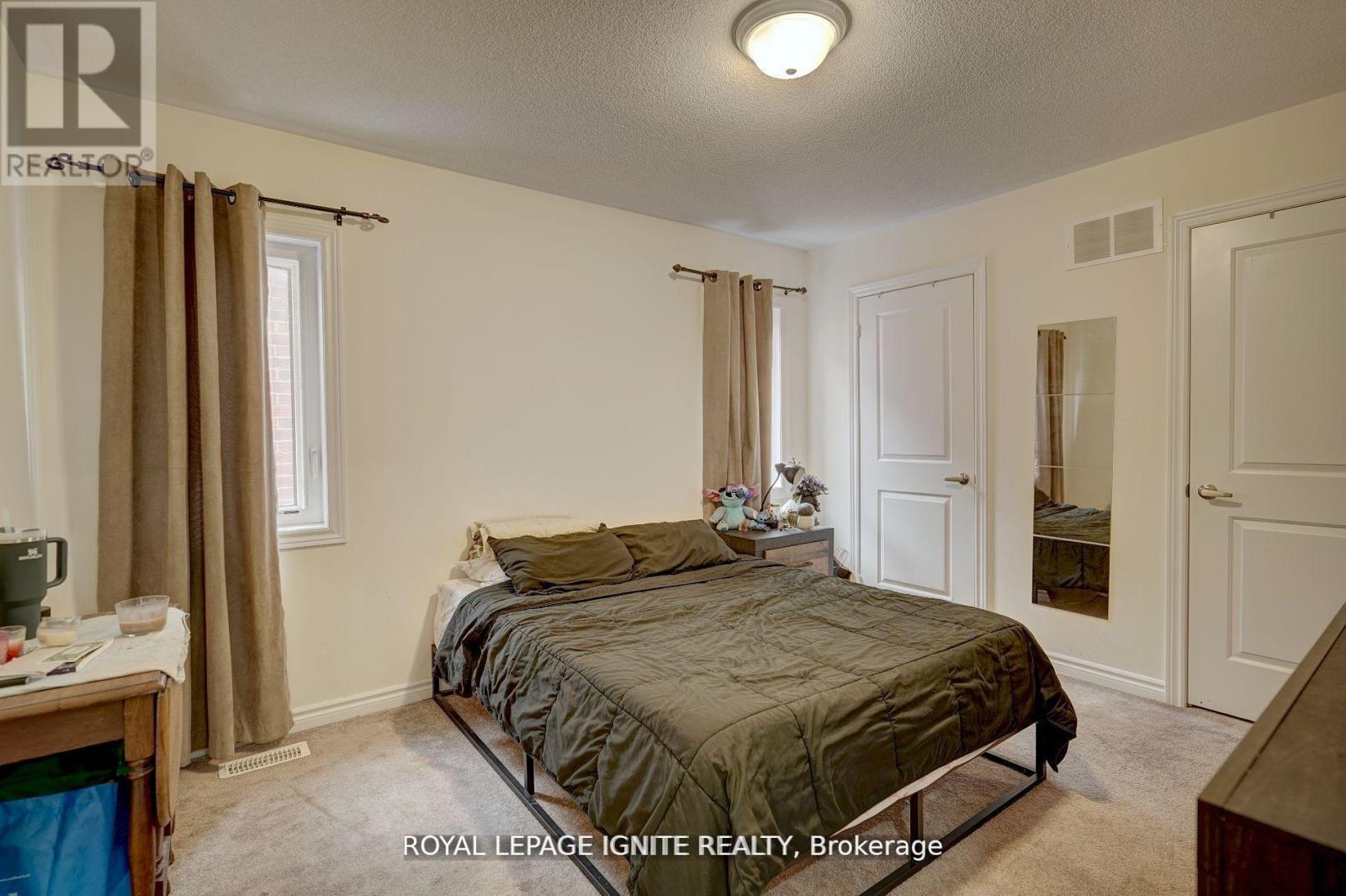 41 Northhill Avenue, Cavan Monaghan, ON - Indoor Photo Showing Bedroom