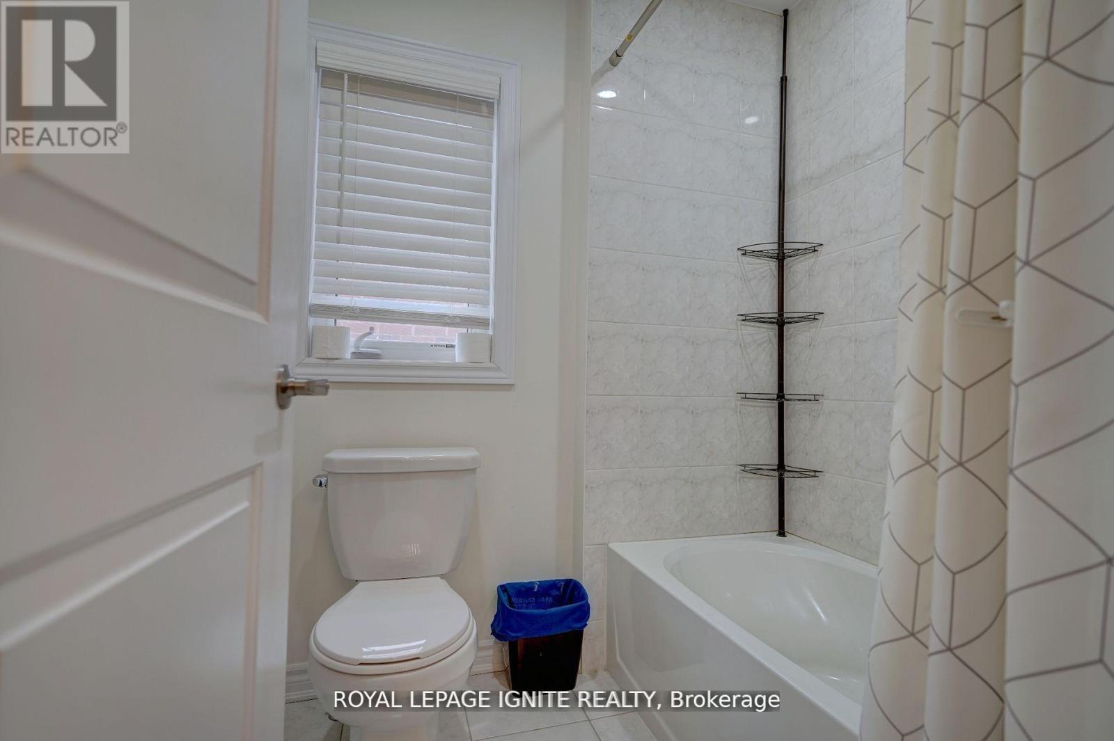 41 Northhill Avenue, Cavan Monaghan, ON - Indoor Photo Showing Bathroom