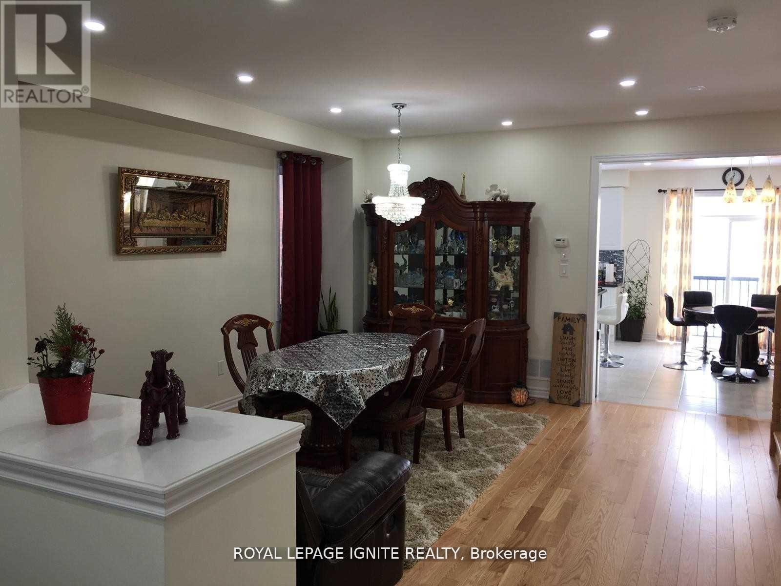 41 Northhill Avenue, Cavan Monaghan, ON - Indoor Photo Showing Dining Room