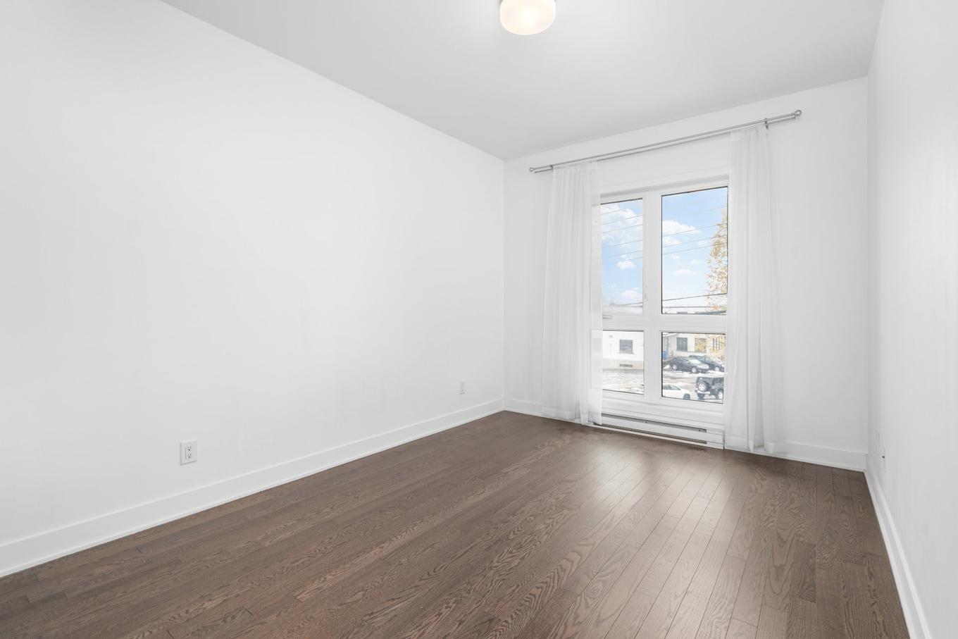 Chambre à coucher - 101-181 Av. Brock S., Montréal-Ouest, QC - Indoor Photo Showing Other Room