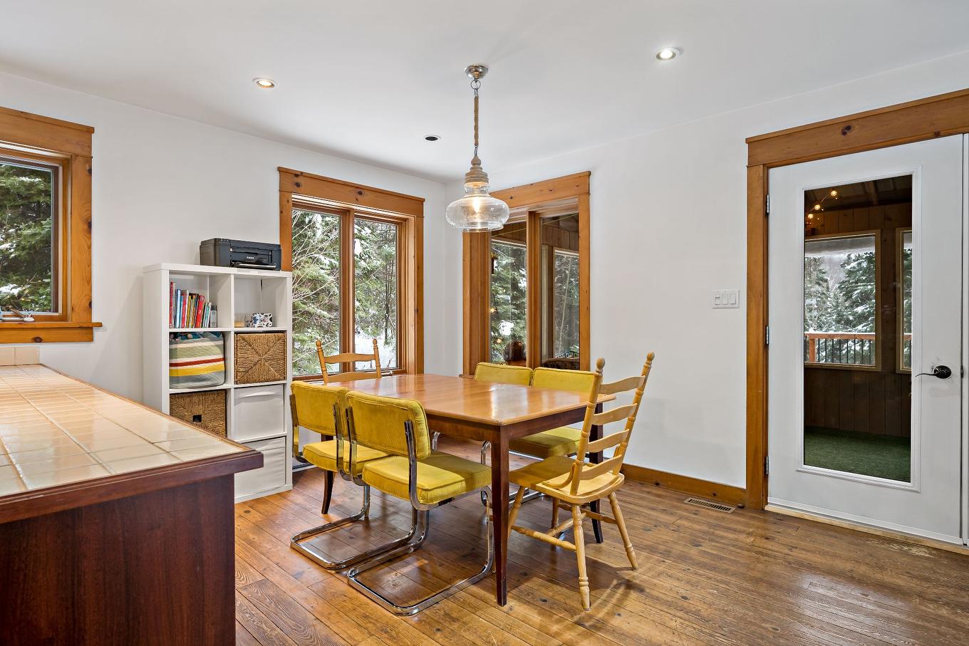 Dining room - 104 Ch. Brière, Mont-Blanc, QC - Indoor Photo Showing Dining Room