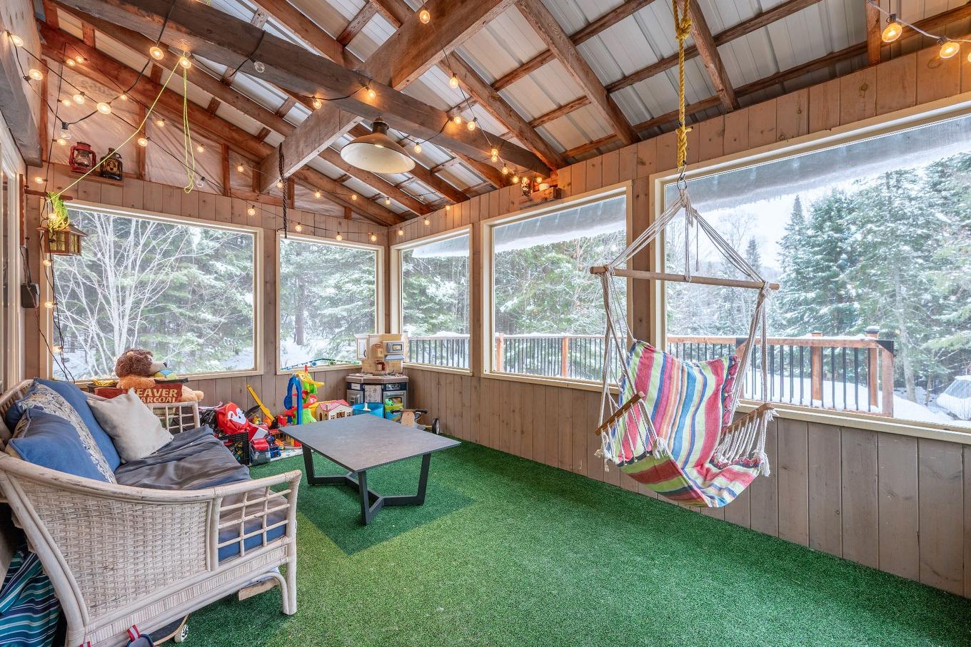 Veranda - 104 Ch. Brière, Mont-Blanc, QC -