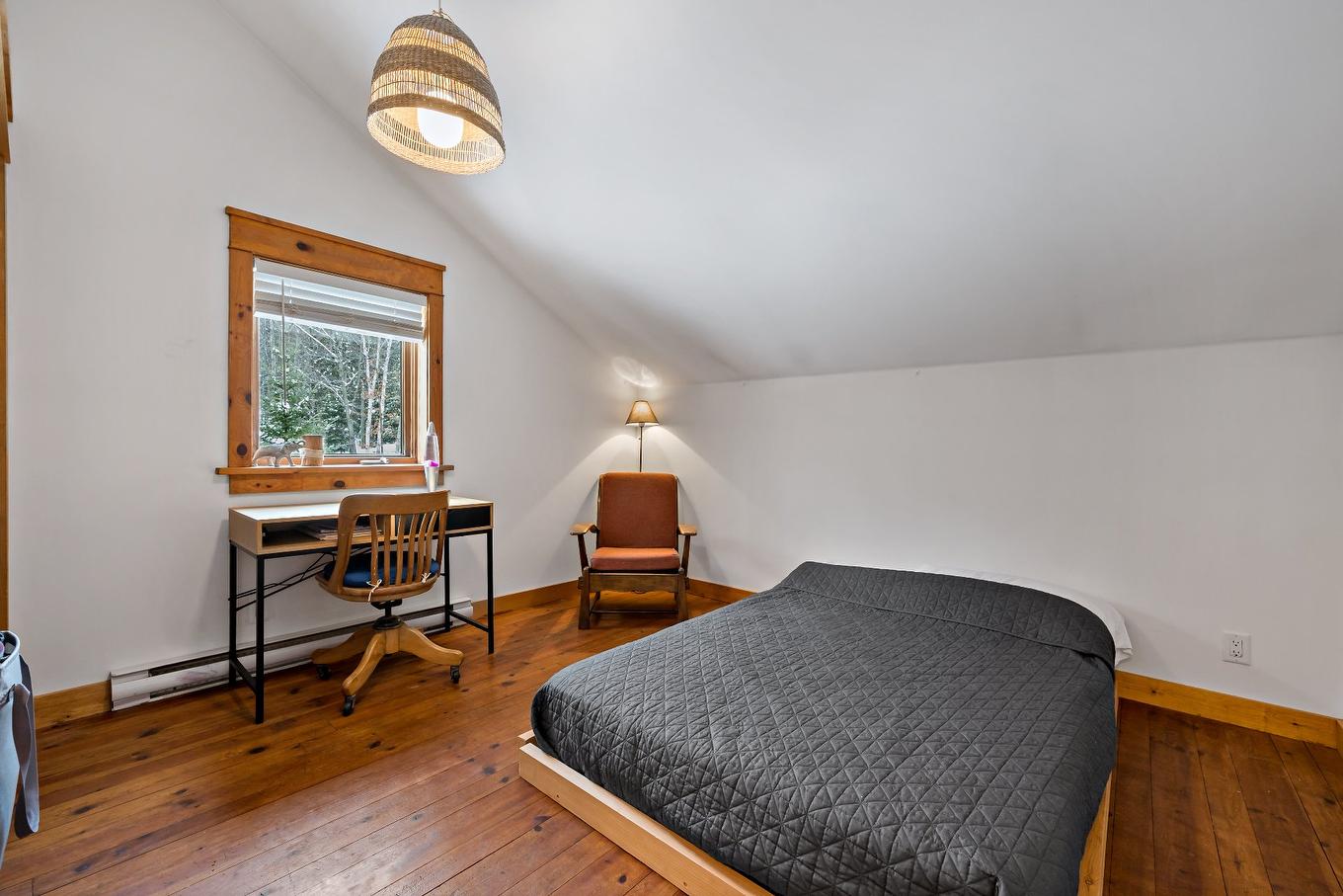 Bedroom - 104 Ch. Brière, Mont-Blanc, QC - Indoor Photo Showing Bedroom