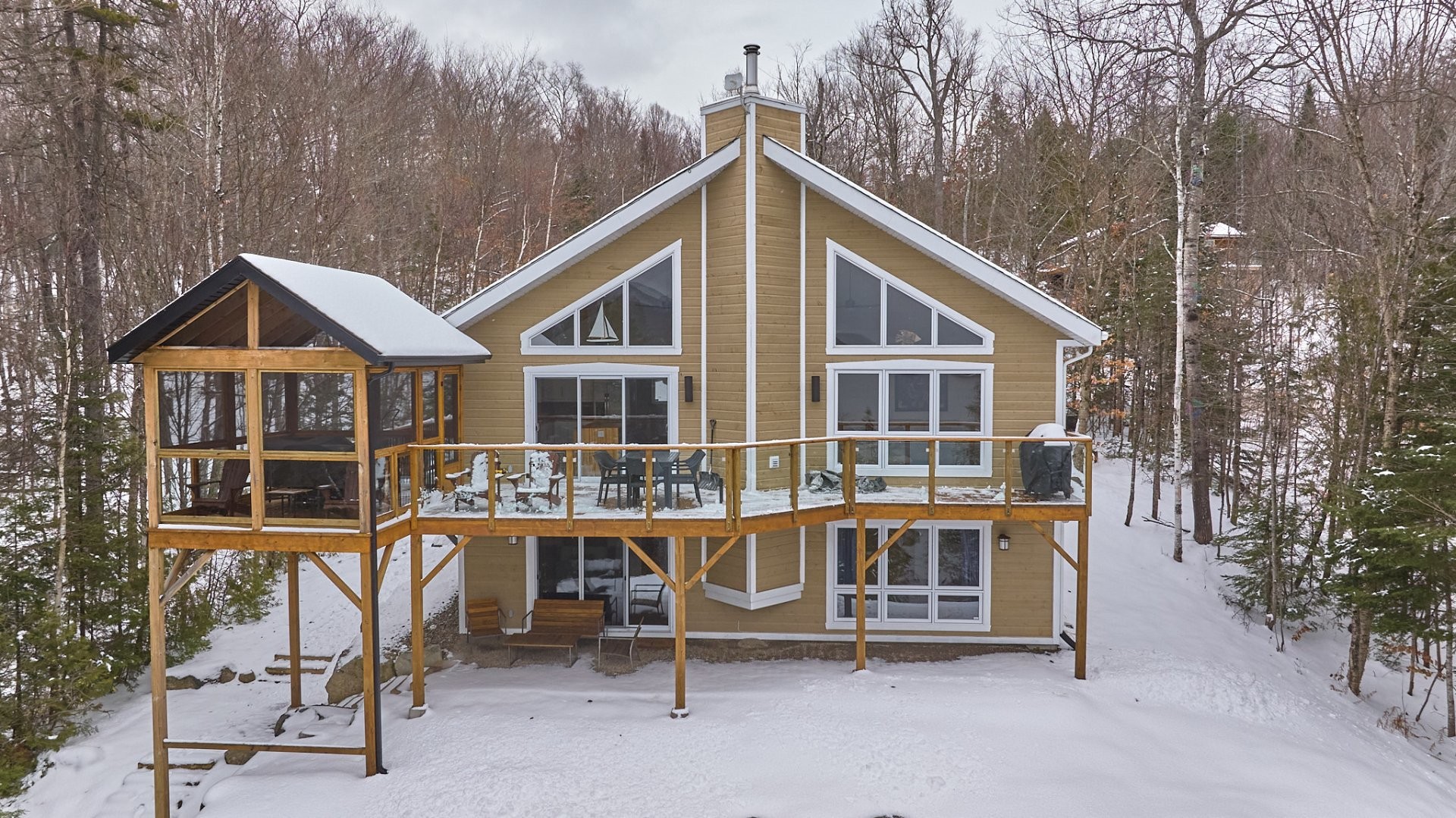 Front of Structure - 513 Rue Chartier, Entrelacs, QC - Outdoor