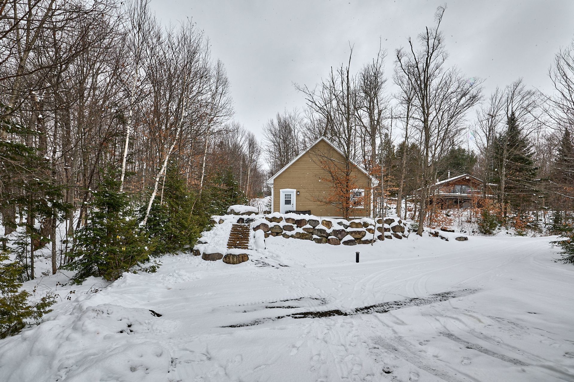 Garage - 513 Rue Chartier, Entrelacs, QC - Outdoor