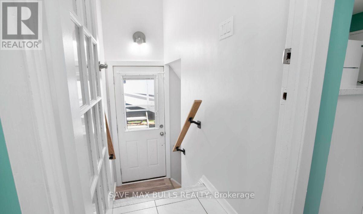 Main - 768 Olive Avenue, Oshawa, ON - Photo Showing Other Room