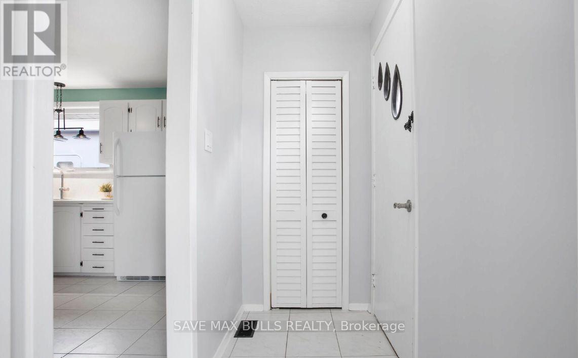 Main - 768 Olive Avenue, Oshawa, ON - Photo Showing Other Room