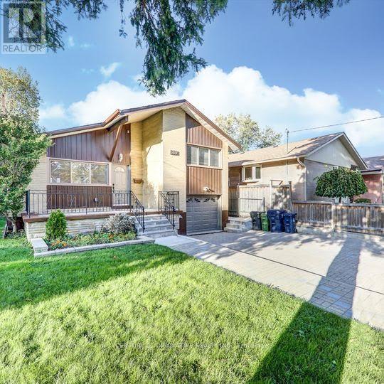 Main - 886 Brimorton Drive, Toronto, ON - Outdoor