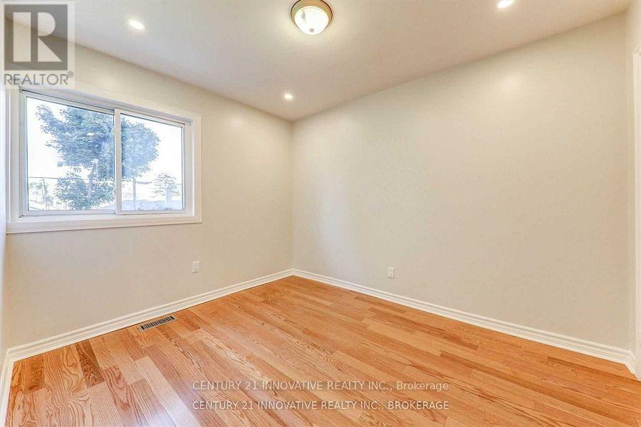 Main - 886 Brimorton Drive, Toronto, ON - Indoor Photo Showing Other Room