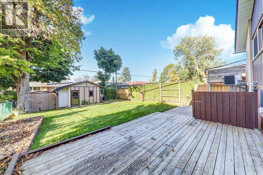 Main - 886 Brimorton Drive, Toronto, ON - Outdoor