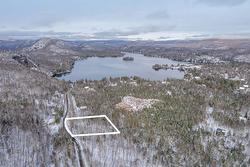 Ch. du Lac-aux-Ours Lac-Supérieur, QC J0T 1P0