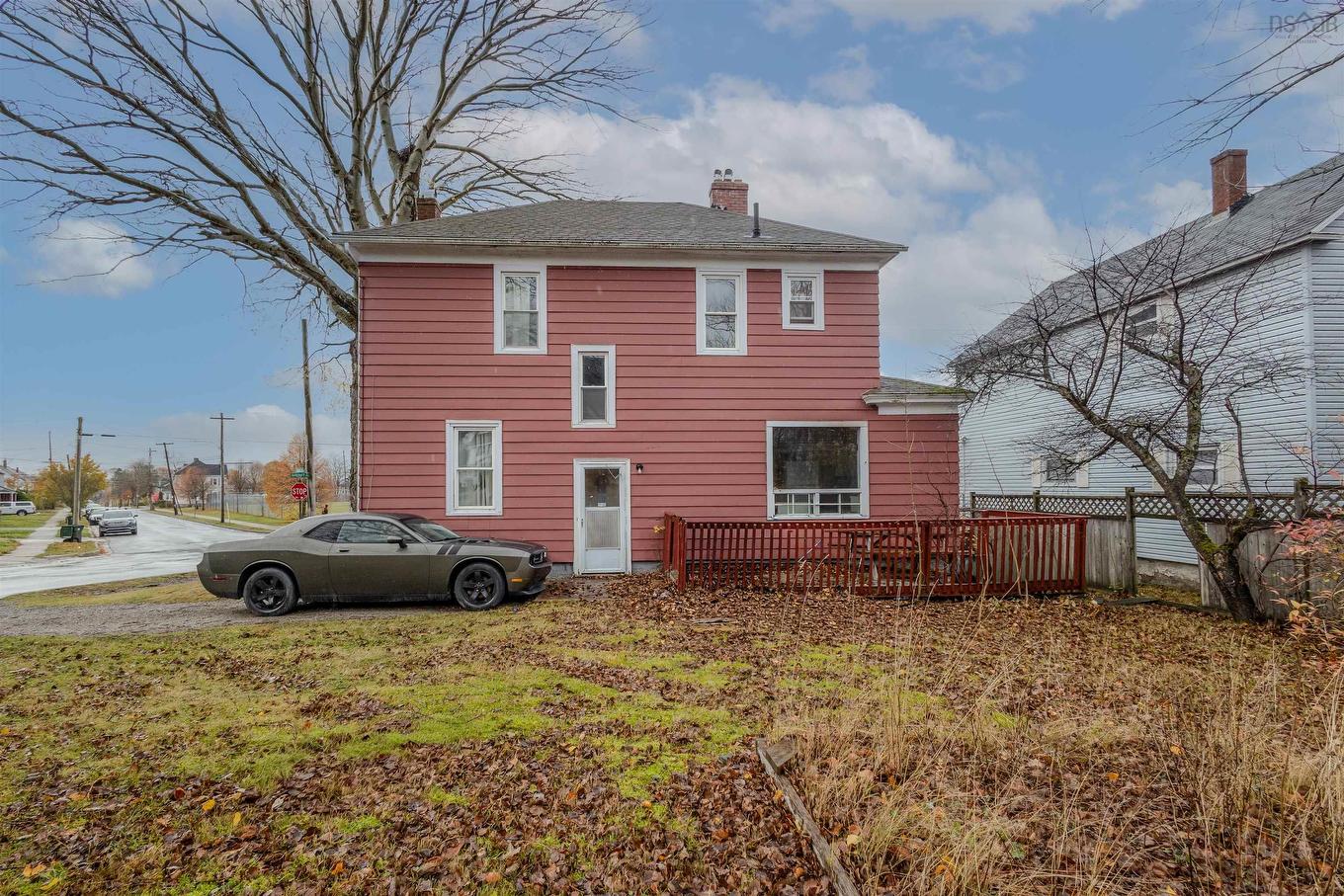 71 Sheriff Avenue, Sydney, NS