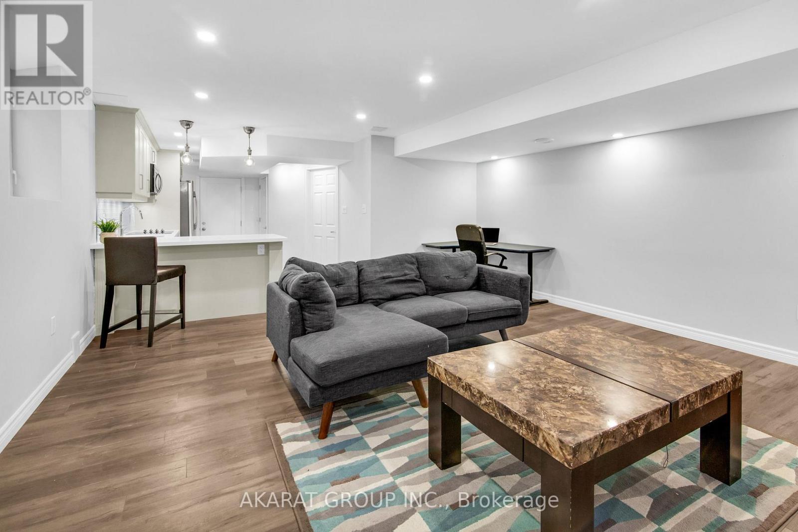 Basement Apt - 5463 Fudge Terrace, Mississauga, ON - Indoor Photo Showing Living Room