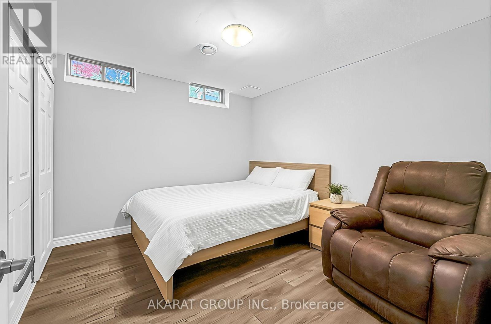 Basement Apt - 5463 Fudge Terrace, Mississauga, ON - Indoor Photo Showing Bedroom